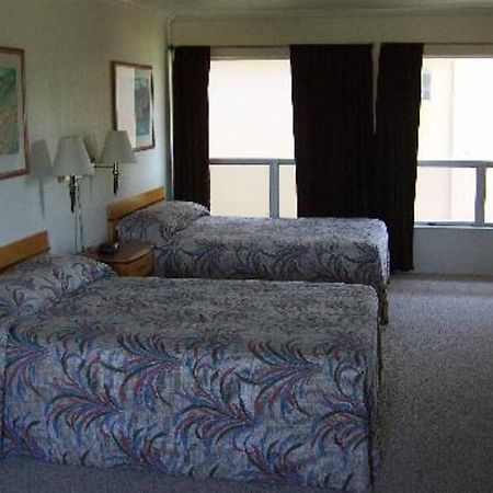 Hillsdale Inn San Mateo Room photo